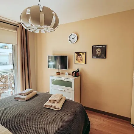 Very Central With Terrace Apartment Nice